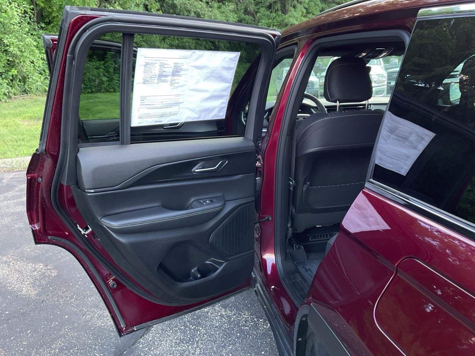 2025 Velvet Red Pearlcoat Jeep Grand Cherokee Laredo 4X4 SUV