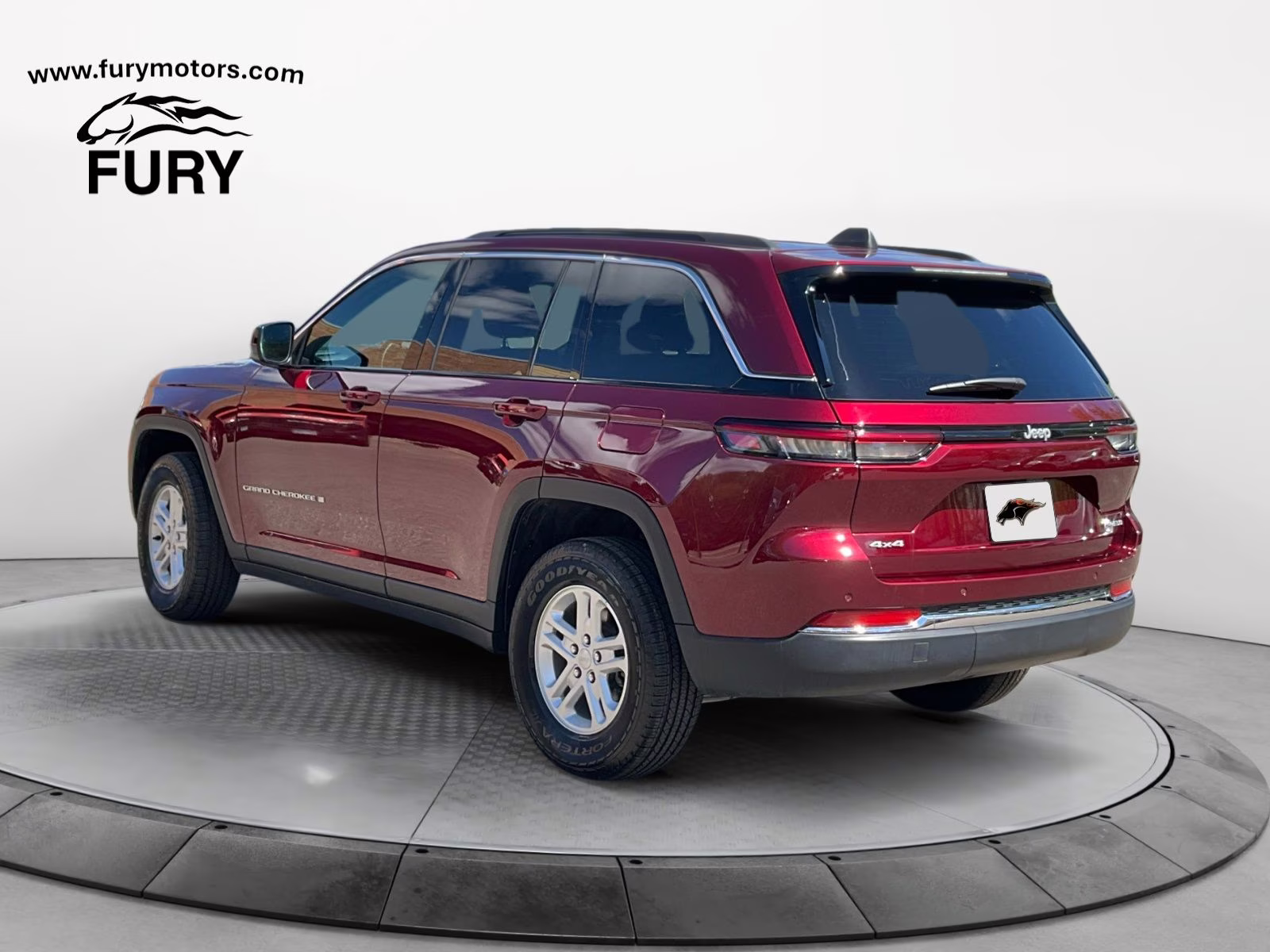2025 Velvet Red Pearlcoat Jeep Grand Cherokee Laredo 4X4 SUV