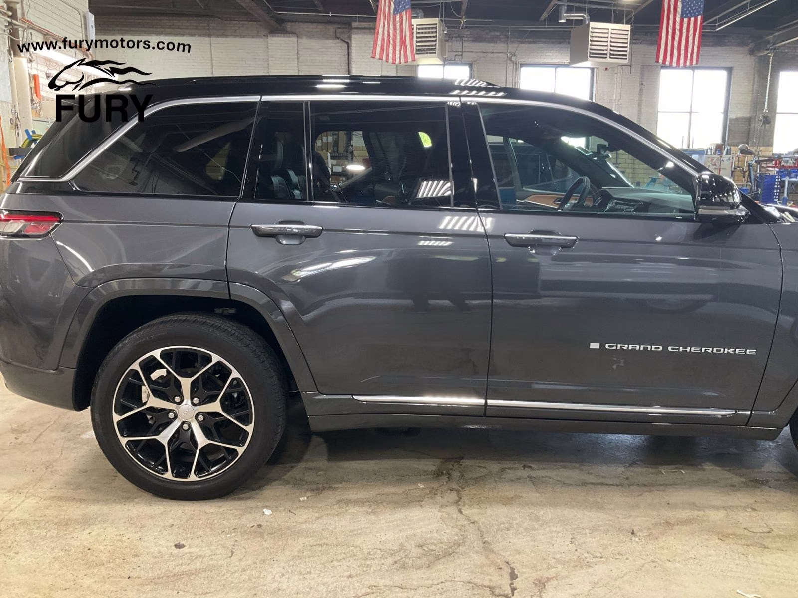 2024 Baltic Gray Metallic Clearcoat Jeep Grand Cherokee Summit 4X4 SUV