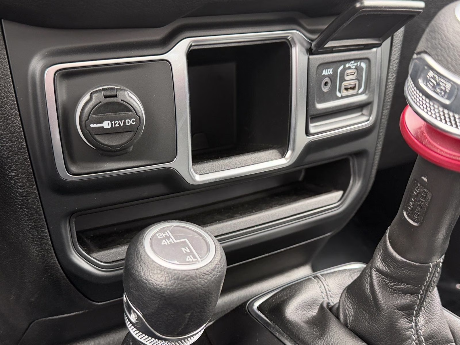 2024 Anvil Clear Coat Jeep Wrangler Sport 4X4 SUV