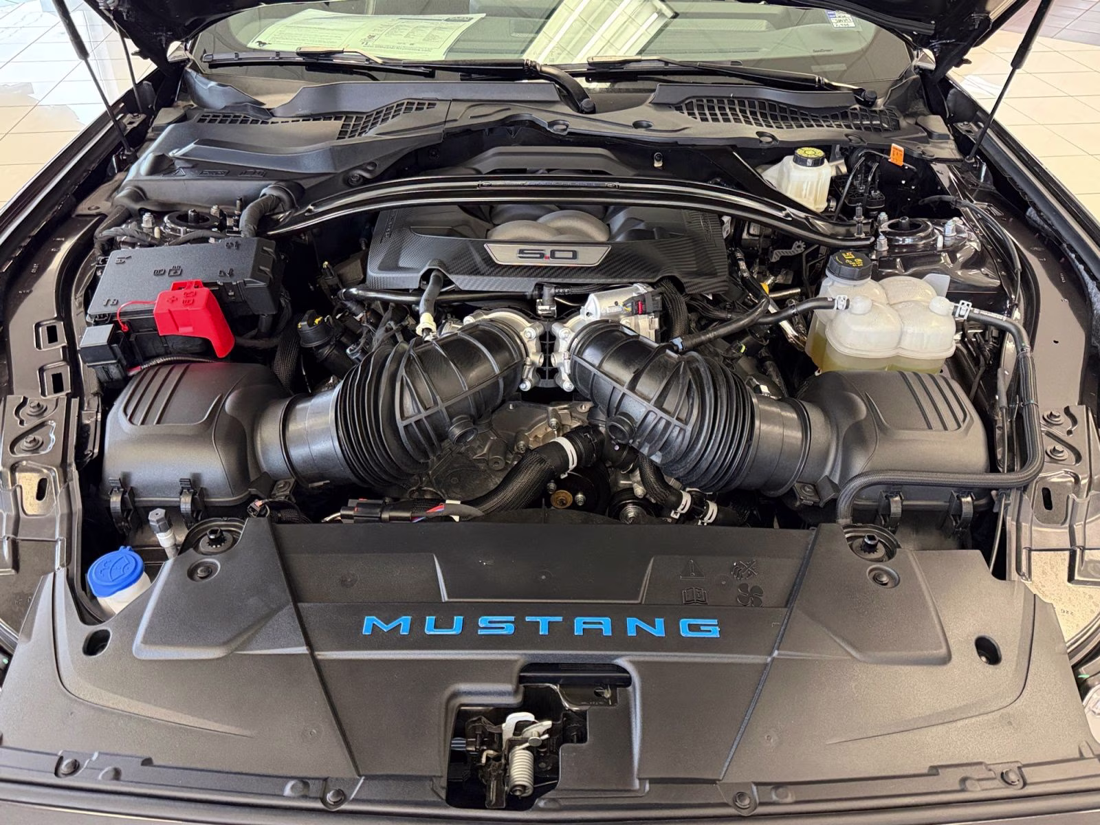 2024 Dark Matter Gray Metallic Ford Mustang Dark Horse RWD Coupe
