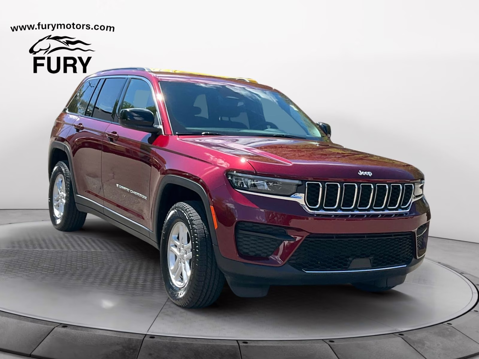 2025 Velvet Red Pearlcoat Jeep Grand Cherokee Laredo 4X4 SUV