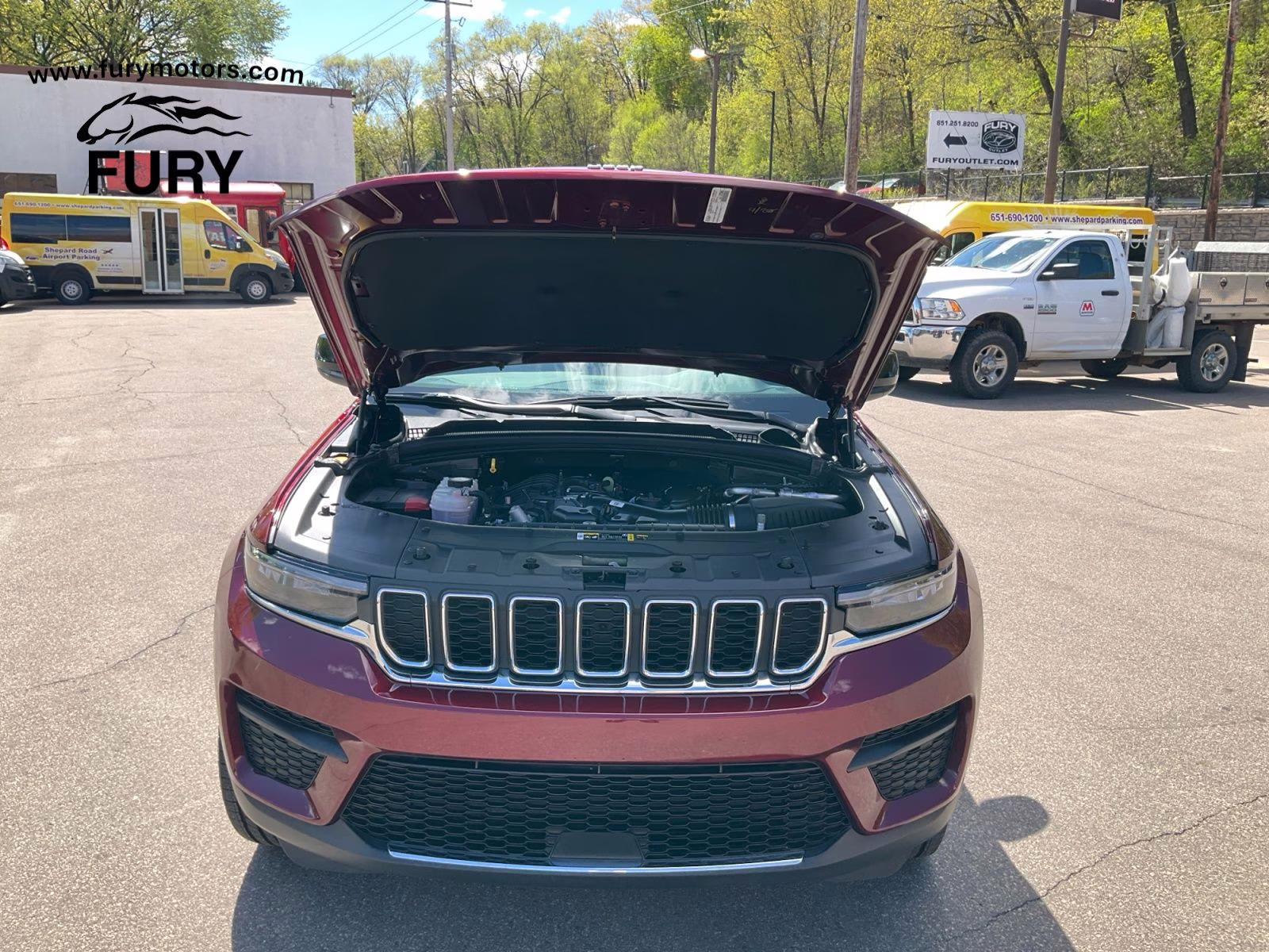 2025 Velvet Red Pearlcoat Jeep Grand Cherokee Laredo 4X4 SUV