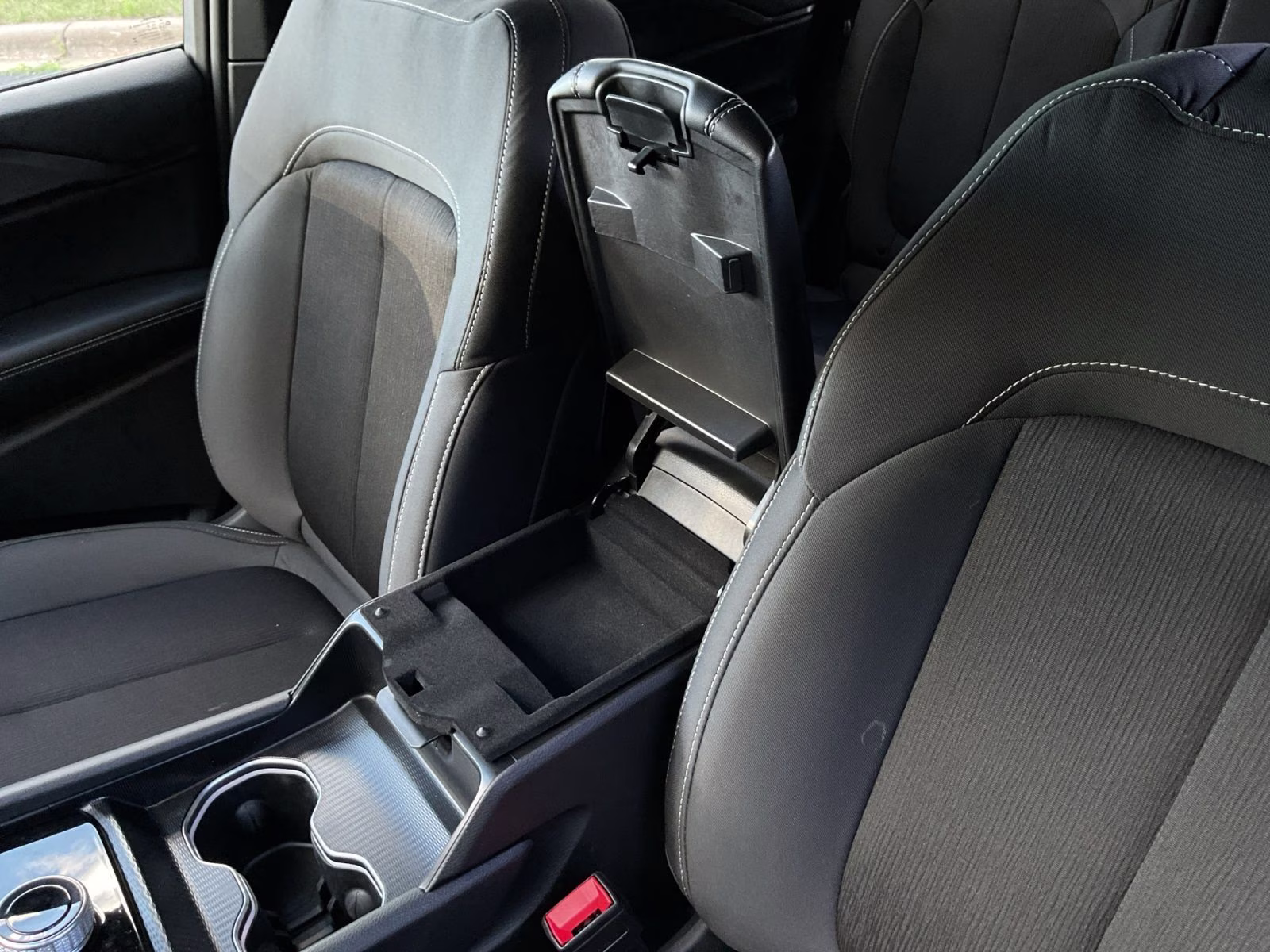 2025 Velvet Red Pearlcoat Jeep Grand Cherokee Laredo 4X4 SUV