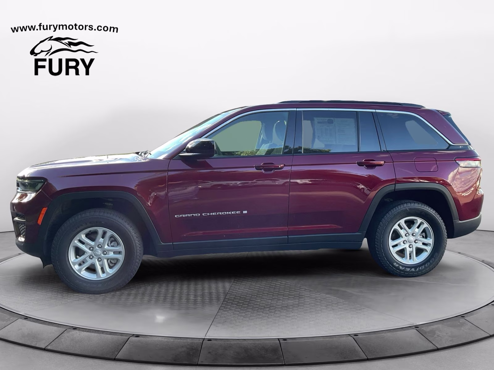 2025 Velvet Red Pearlcoat Jeep Grand Cherokee Laredo 4X4 SUV