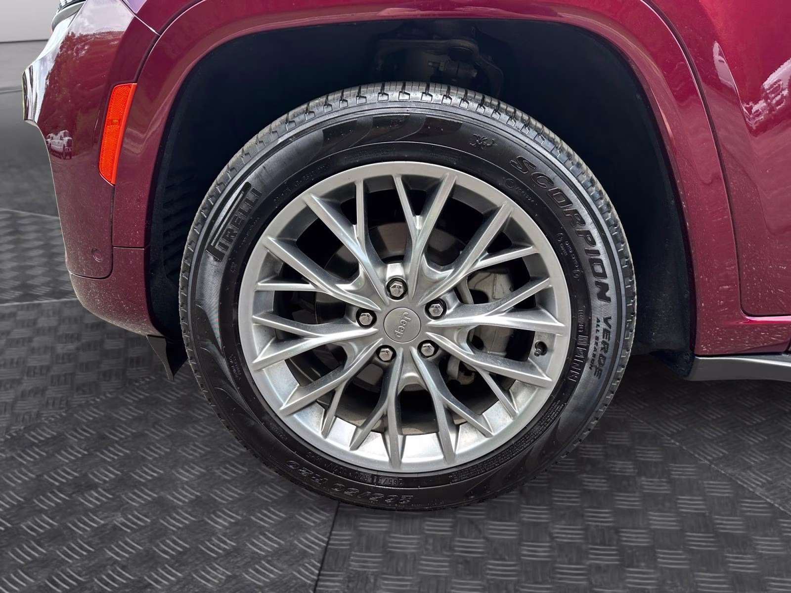 2024 Velvet Red Pearlcoat Jeep Grand Cherokee Summit 4X4 SUV