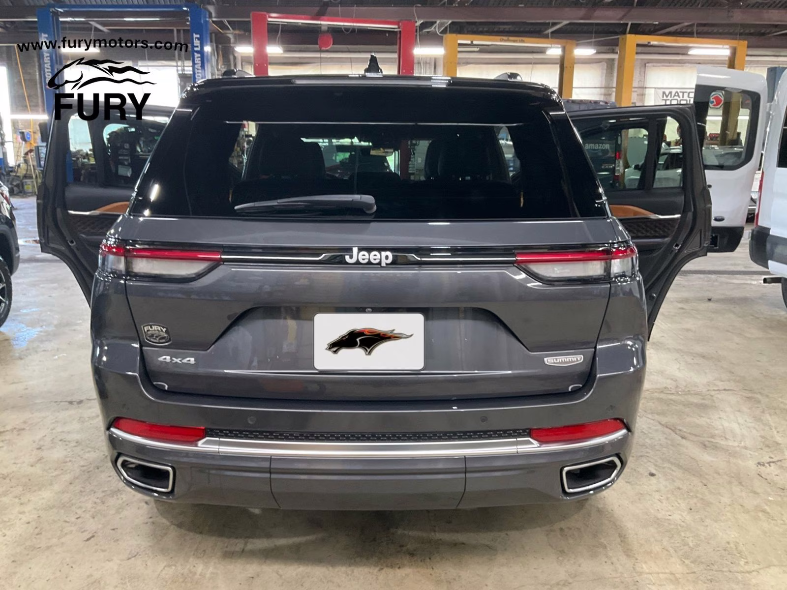 2024 Baltic Gray Metallic Clearcoat Jeep Grand Cherokee Summit 4X4 SUV