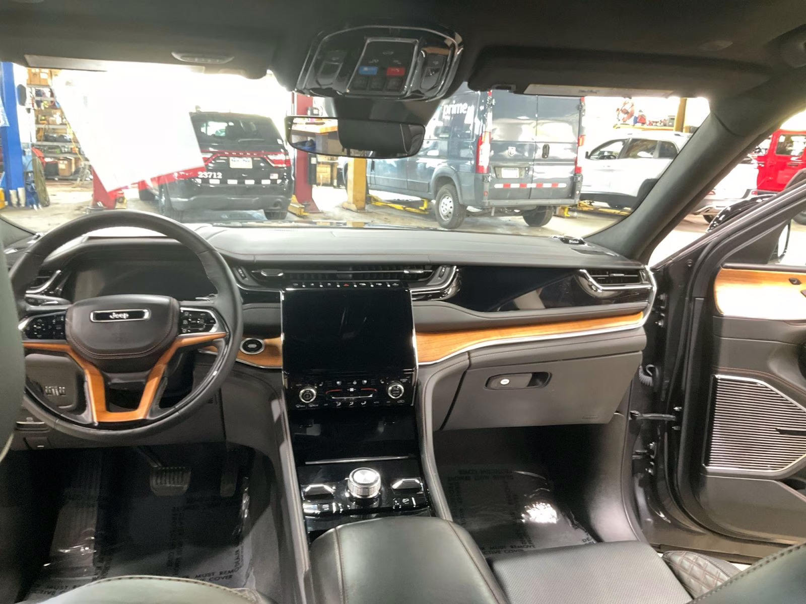 2024 Baltic Gray Metallic Clearcoat Jeep Grand Cherokee Summit 4X4 SUV