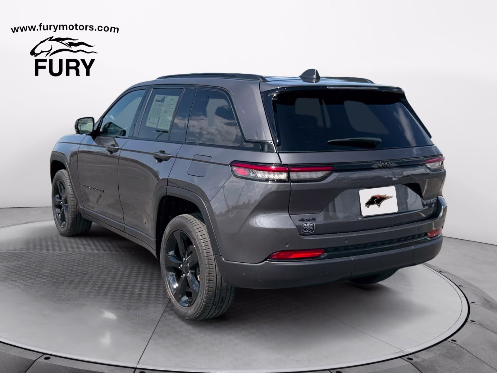 2025 Baltic Gray Metallic Clearcoat Jeep Grand Cherokee Limited 4X4 SUV