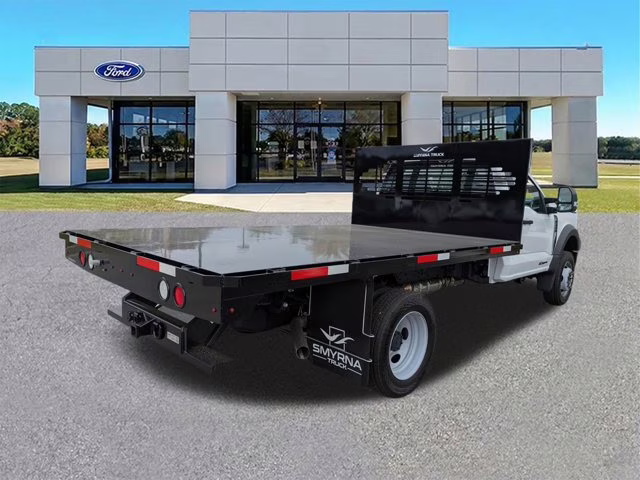 2026 Oxford White Ford Super Duty F-550 DRW XL 4X4 Truck