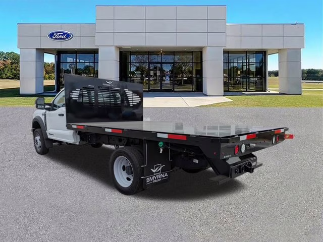 2026 Oxford White Ford Super Duty F-550 DRW XL 4X4 Truck