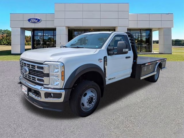 2026 Oxford White Ford Super Duty F-550 DRW XL 4X4 Truck