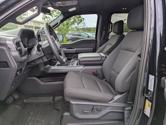 2025 Blue Metallic Ford F-150 XLT 4X4 Truck