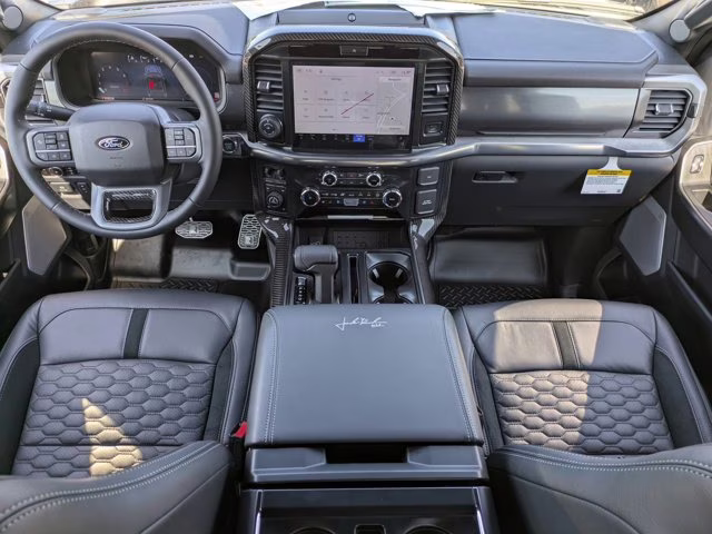 2026 Oxford White Ford F-150 LARIAT 4X4 Truck