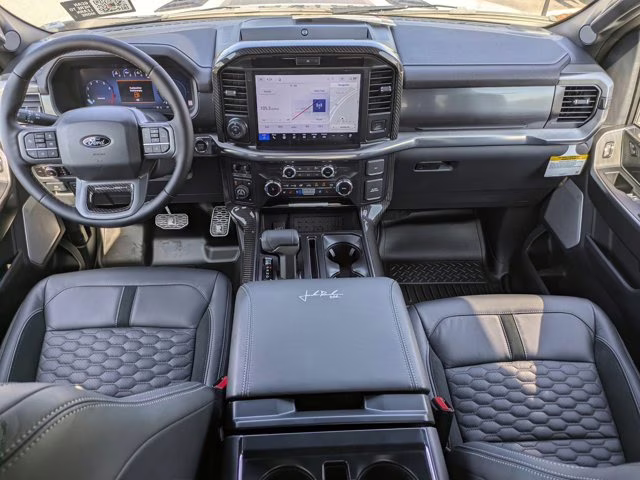 2026 Avalanche Ford F-150 LARIAT 4X4 Truck
