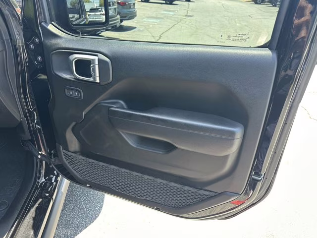 2024 Black Clearcoat Jeep Wrangler 4X4 Convertible