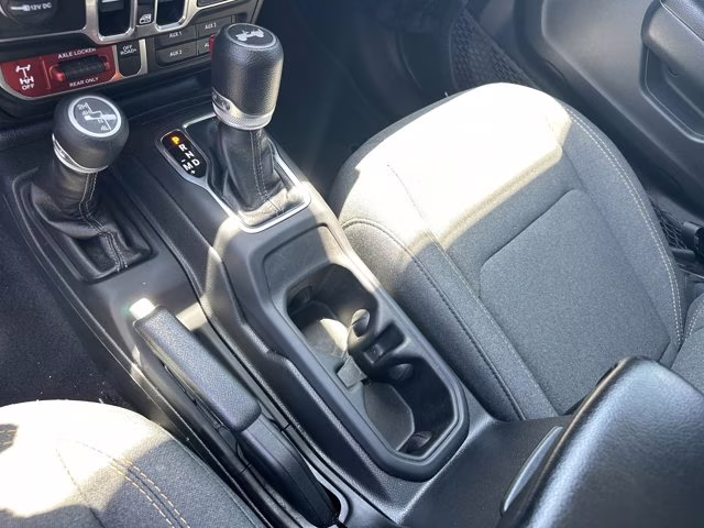 2024 Black Clearcoat Jeep Wrangler 4X4 Convertible