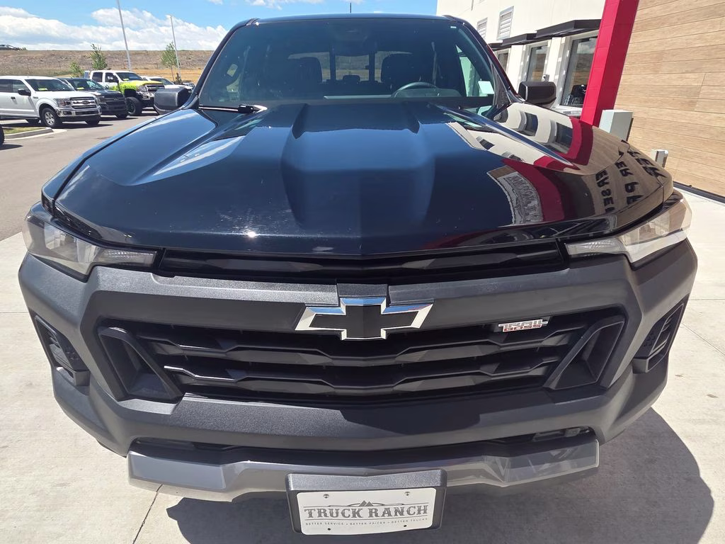 2023 Black Chevrolet Colorado Trail Boss 4X4 Truck