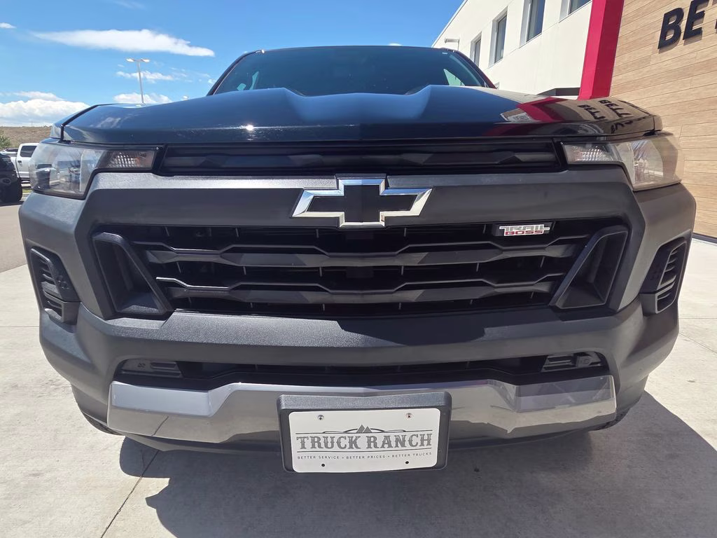 2023 Black Chevrolet Colorado Trail Boss 4X4 Truck