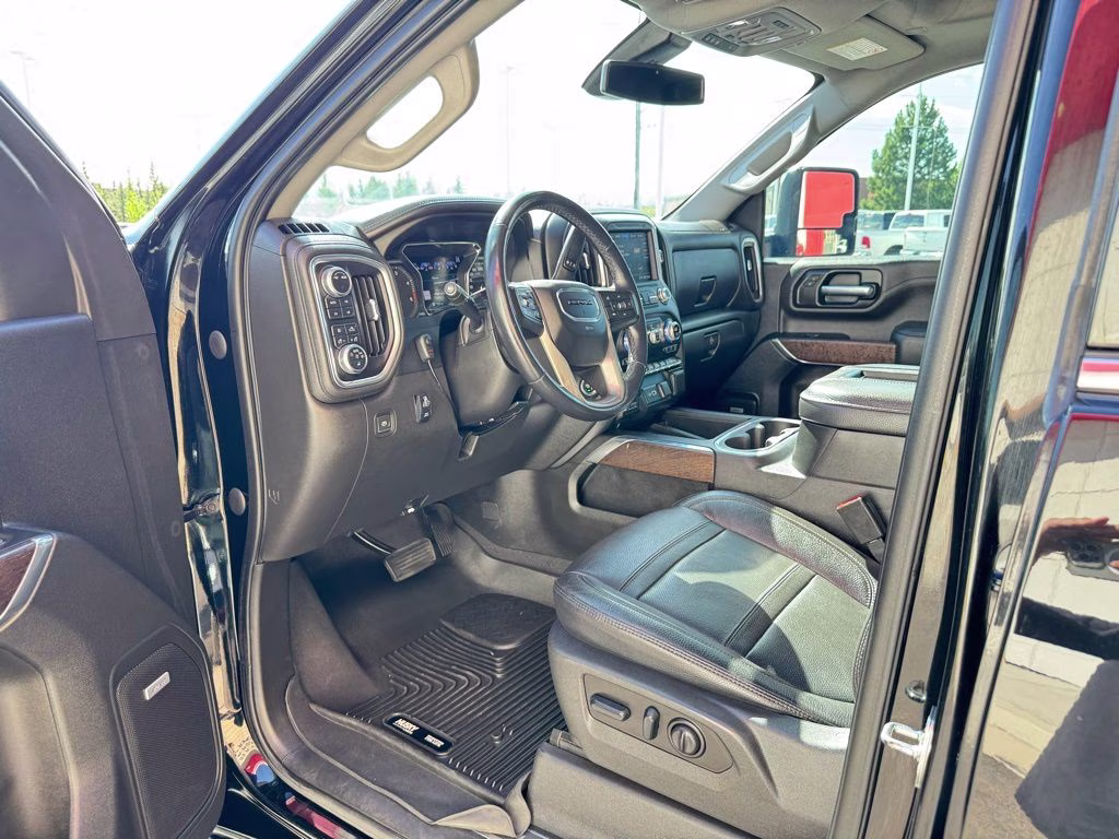 2022 Onyx Black GMC Sierra 3500HD Denali 4X4 Truck