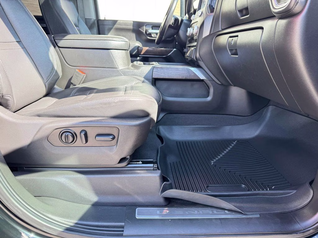 2022 Onyx Black GMC Sierra 3500HD Denali 4X4 Truck