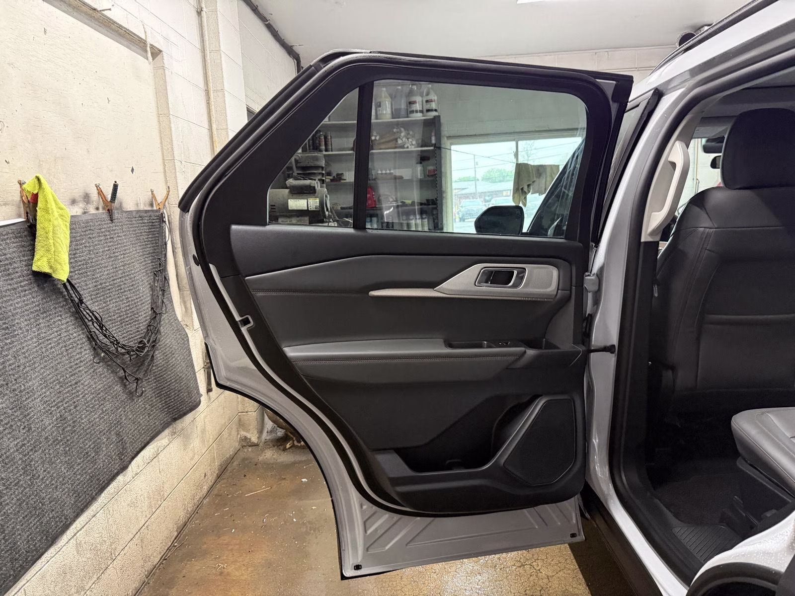 2026 Space White Metallic Ford Explorer Active w/200A Pkg 4X4 SUV