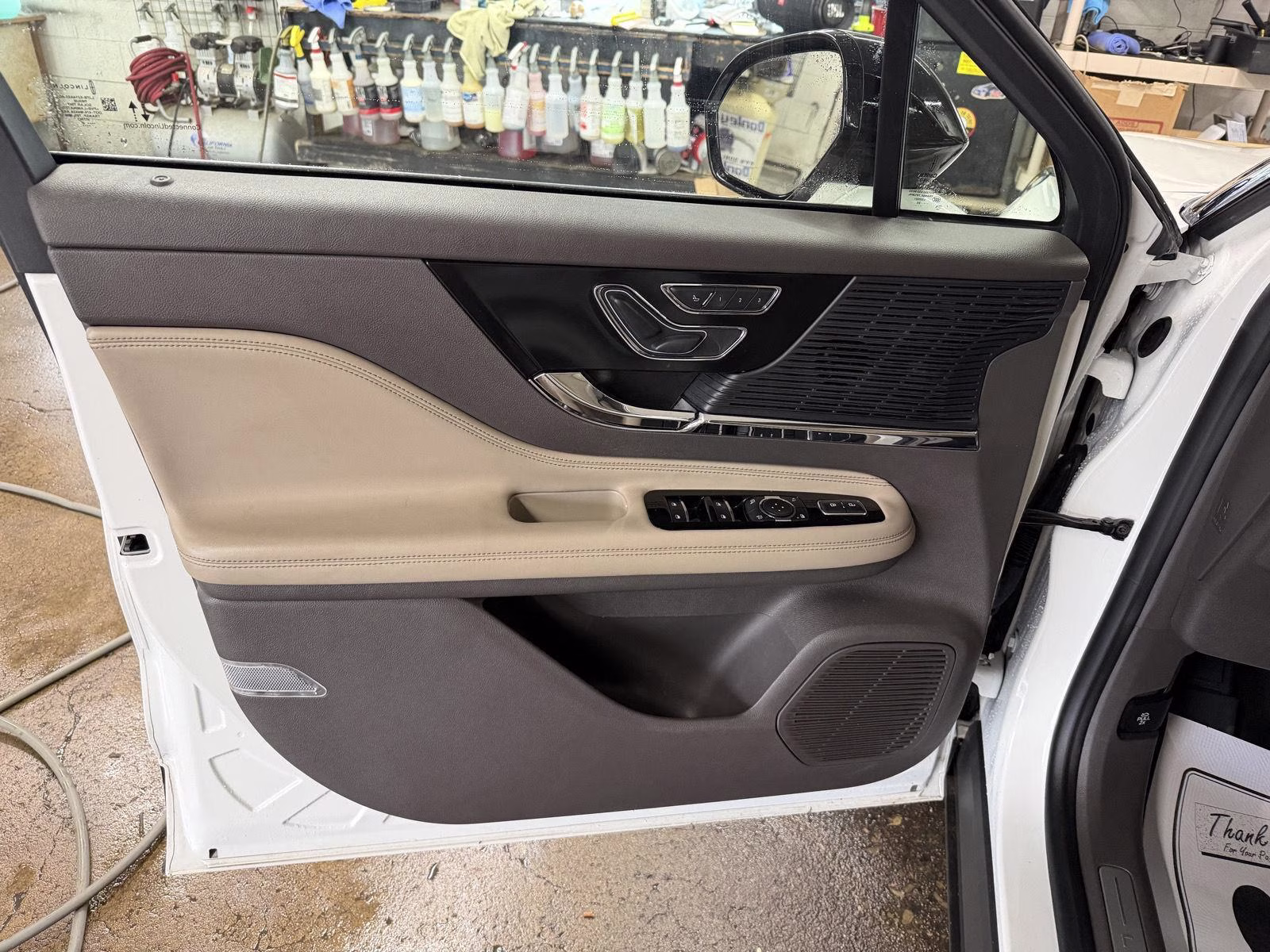 2020 Pristine White Lincoln Corsair Standard FWD SUV