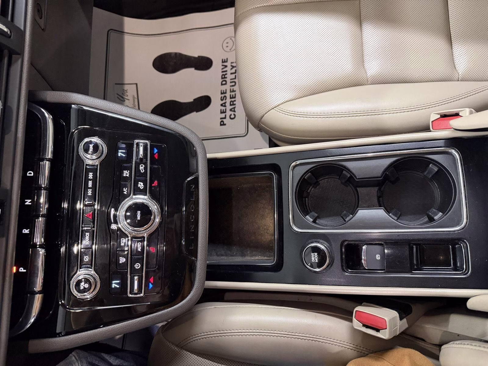 2020 Pristine White Lincoln Corsair Standard FWD SUV