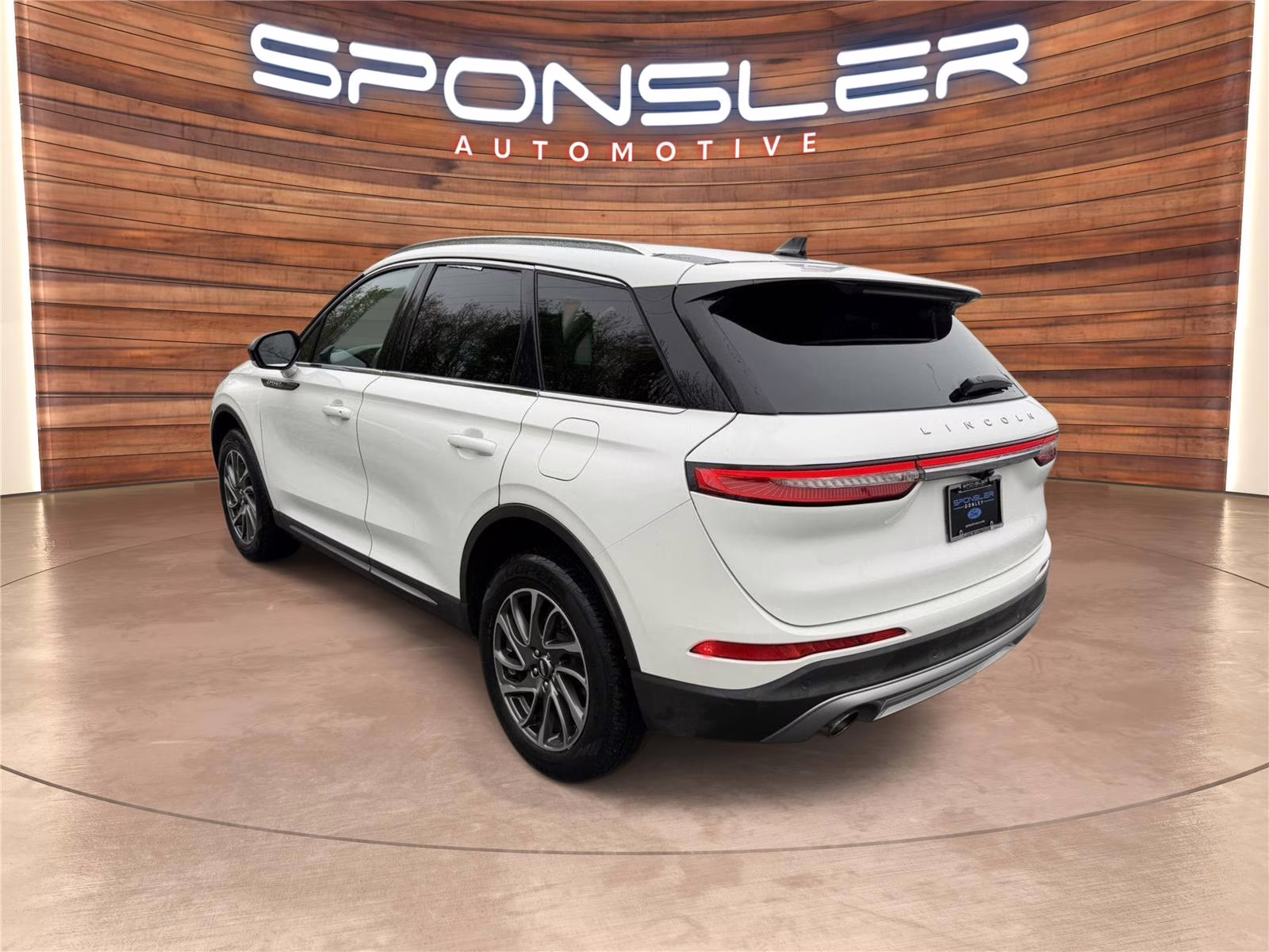 2020 Pristine White Lincoln Corsair Standard FWD SUV
