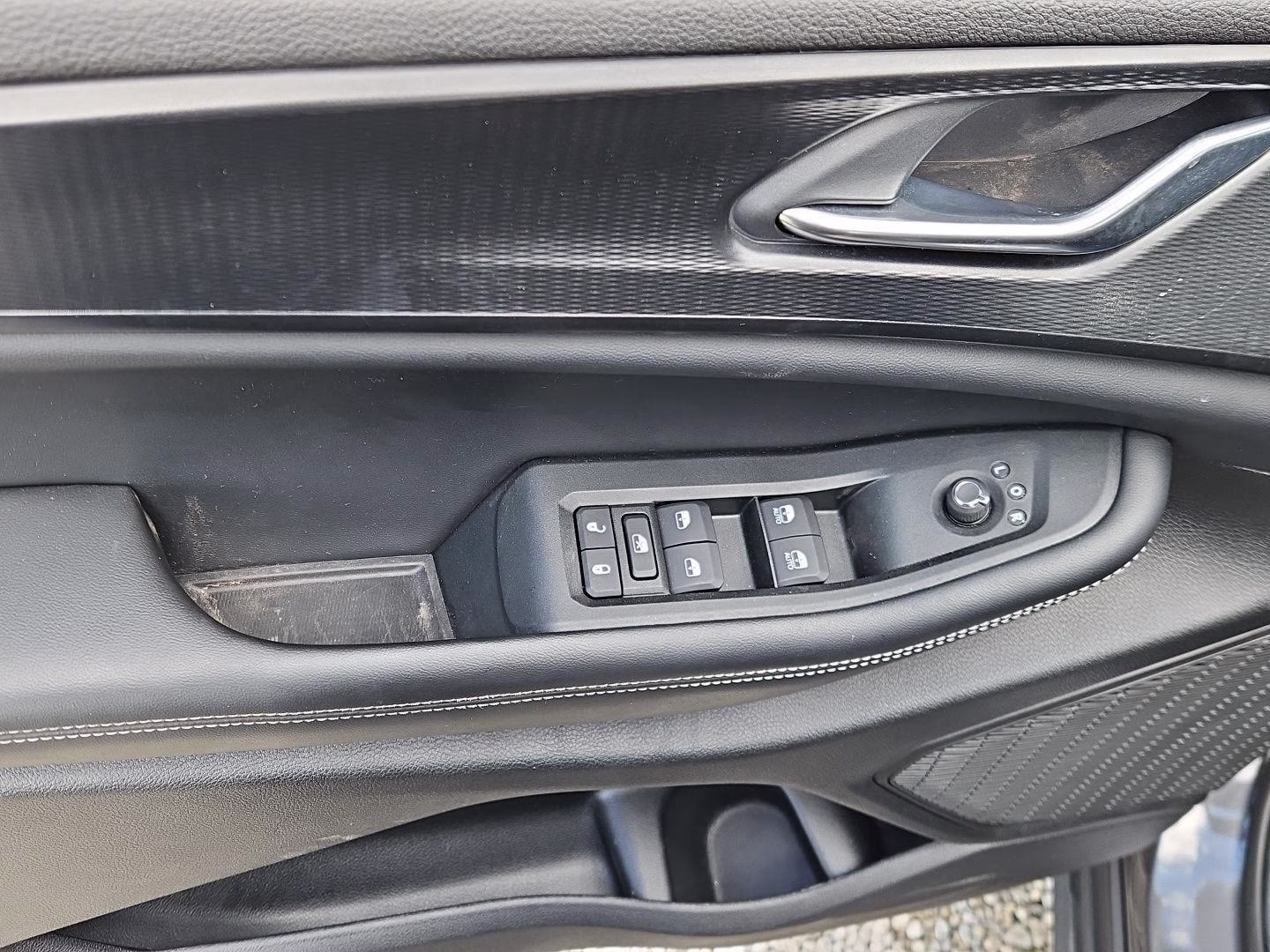 2024 Baltic Gray Metallic Clearcoat Jeep Grand Cherokee Altitude X 4X4 SUV