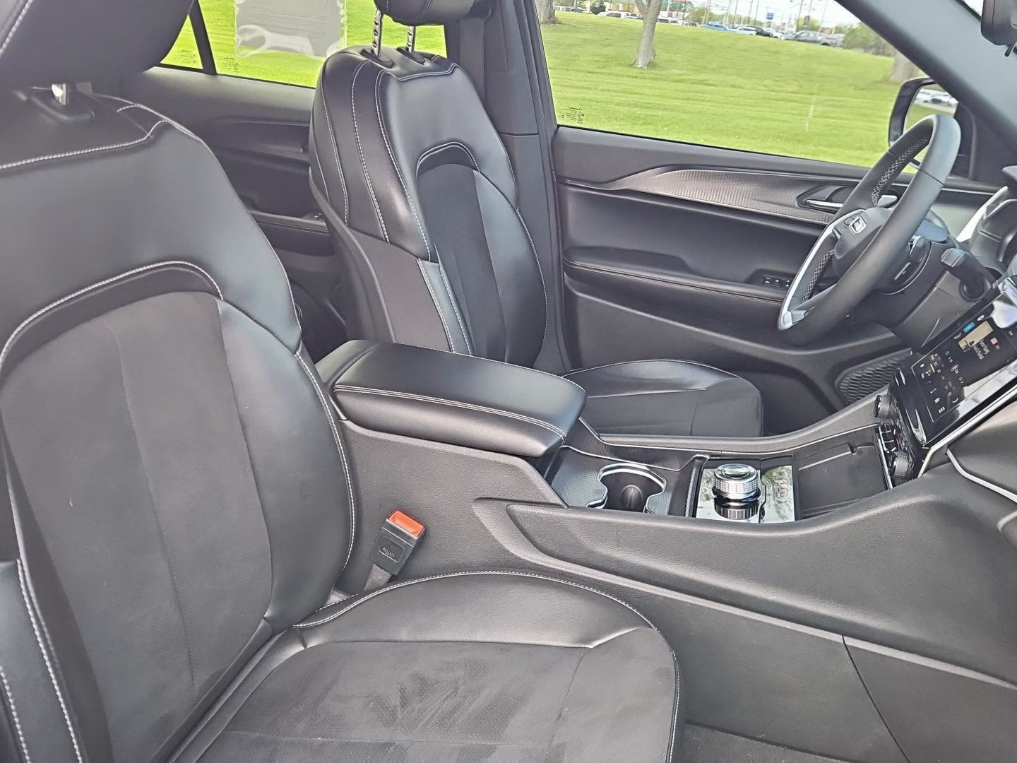 2024 Baltic Gray Metallic Clearcoat Jeep Grand Cherokee Altitude X 4X4 SUV