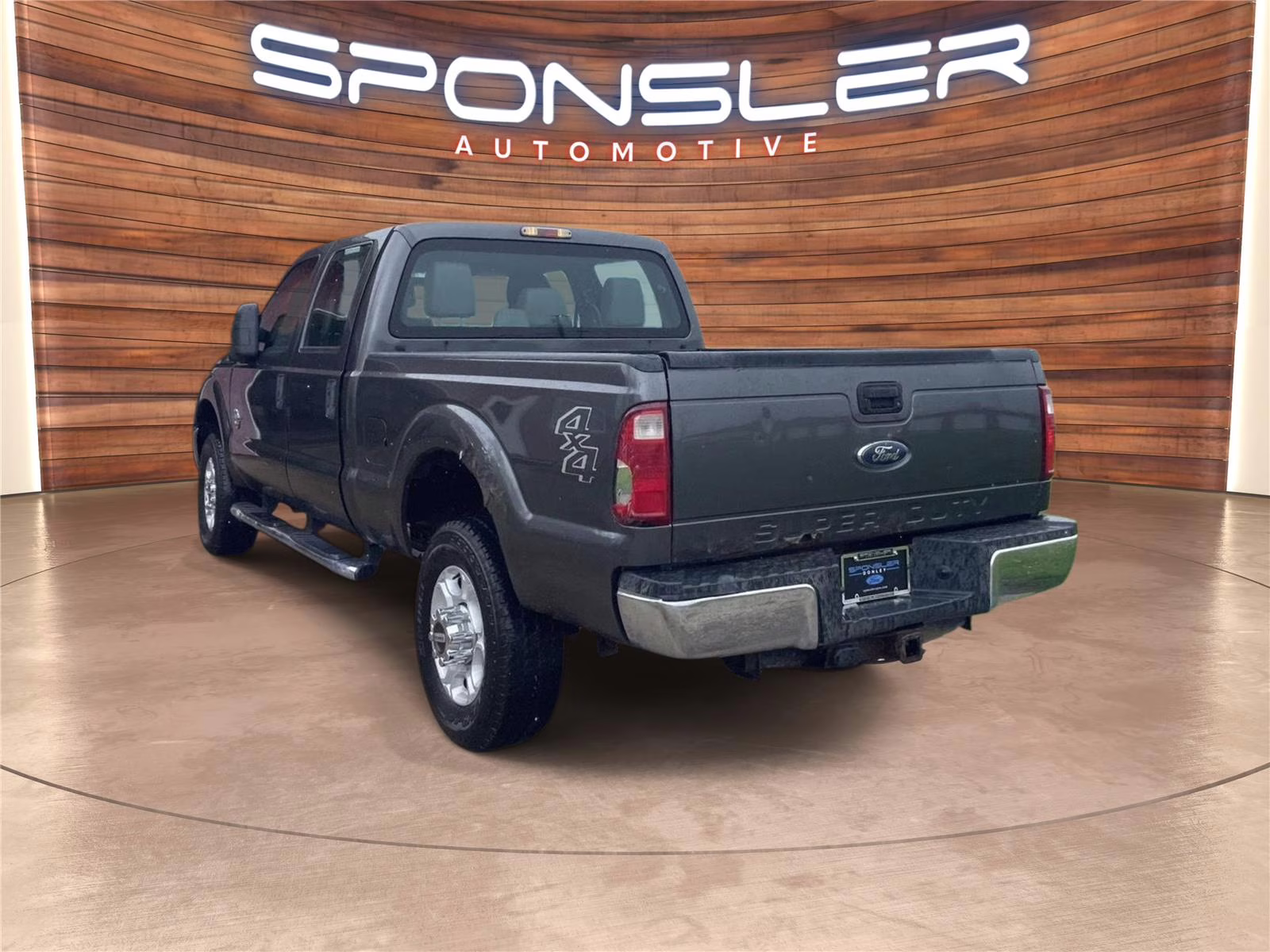 2015 Magnetic Metallic Ford Super Duty F-350 SRW XL 4X4 Truck