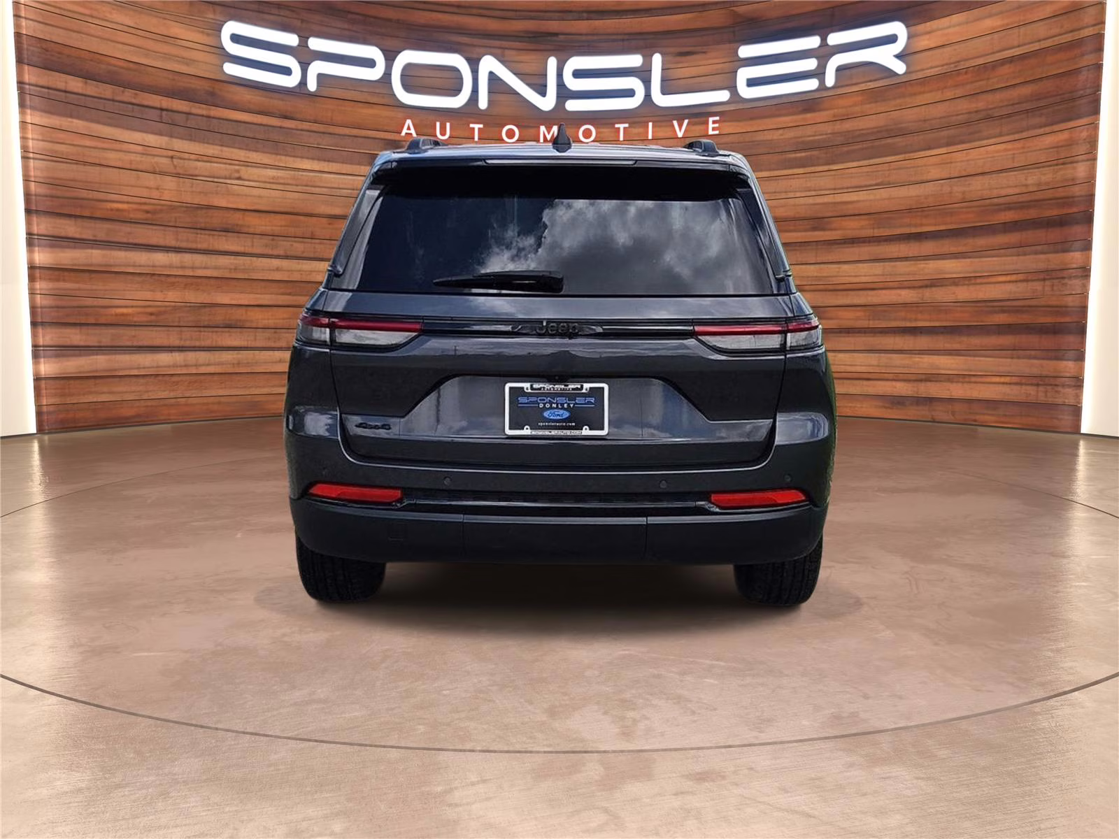 2024 Baltic Gray Metallic Clearcoat Jeep Grand Cherokee Altitude X 4X4 SUV