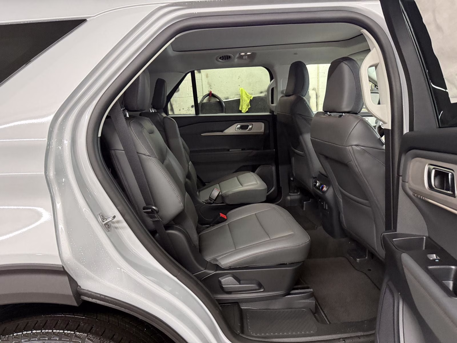 2026 Space White Metallic Ford Explorer Active w/200A Pkg 4X4 SUV