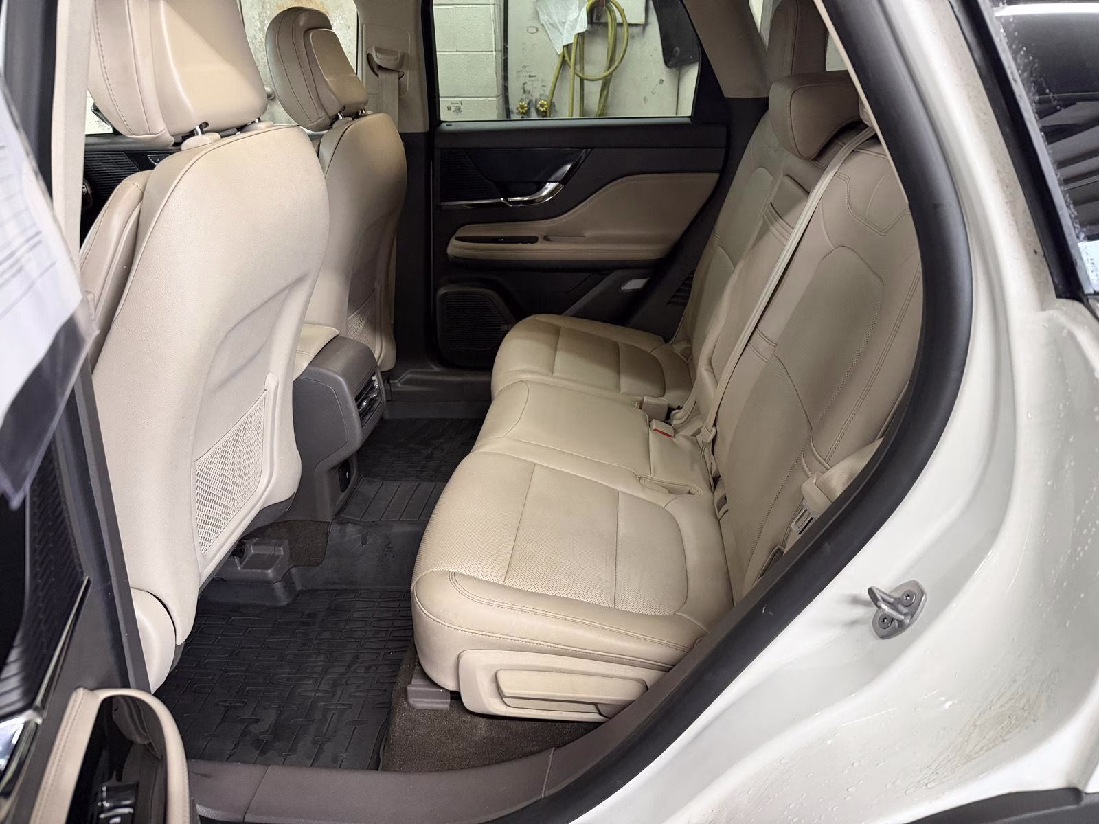 2020 Pristine White Lincoln Corsair Standard FWD SUV