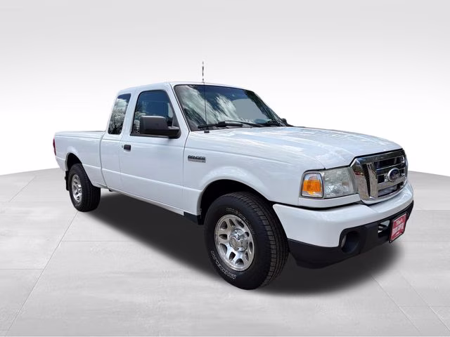 2011 Oxford White Ford Ranger XLT 4X4 Truck