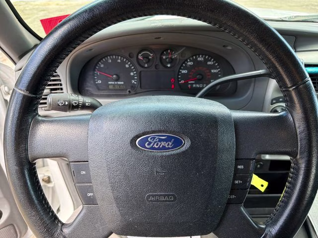 2011 Oxford White Ford Ranger XLT 4X4 Truck