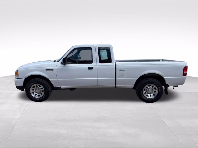 2011 Oxford White Ford Ranger XLT 4X4 Truck