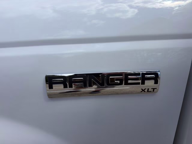 2011 Oxford White Ford Ranger XLT 4X4 Truck