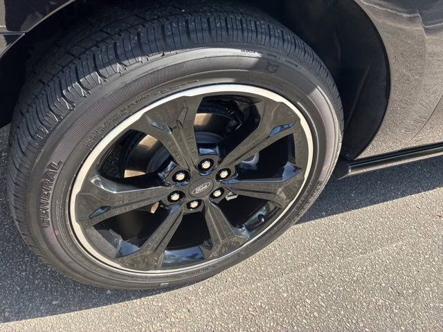 2023 Black Metallic Ford Expedition Limited RWD SUV