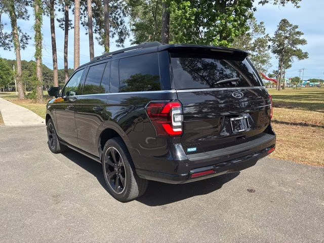 2023 Black Metallic Ford Expedition Limited RWD SUV