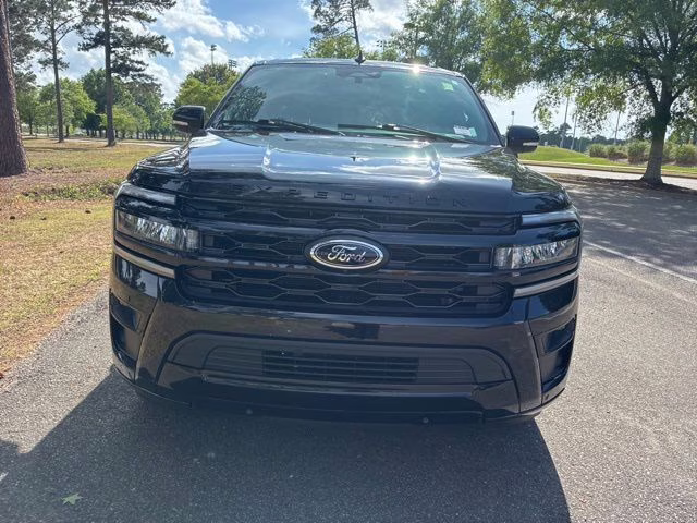 2023 Black Metallic Ford Expedition Limited RWD SUV