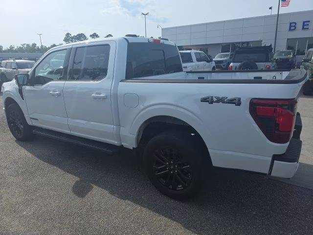 2024 Oxford White Ford F-150 XLT 4X4 Truck