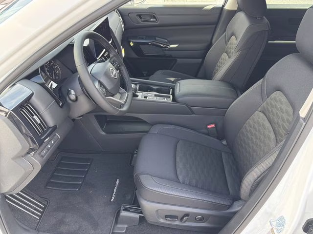 2026 Everest White Pearl Tricoat Nissan Pathfinder SV FWD SUV