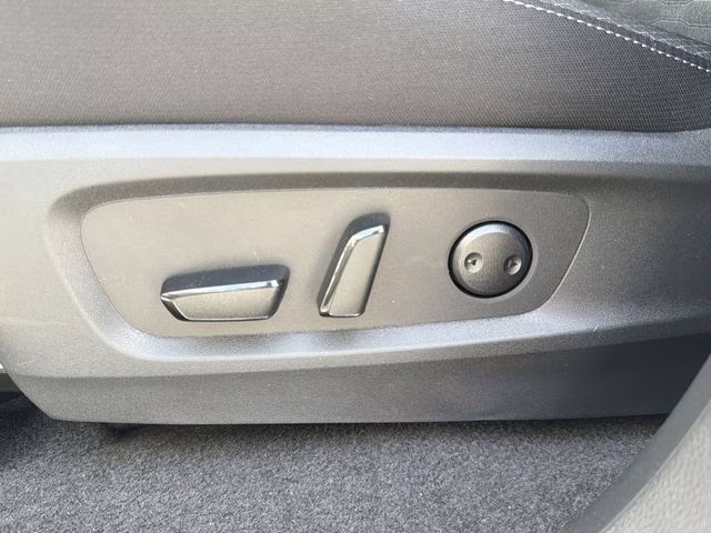 2026 Everest White Pearl Tricoat Nissan Pathfinder SV FWD SUV