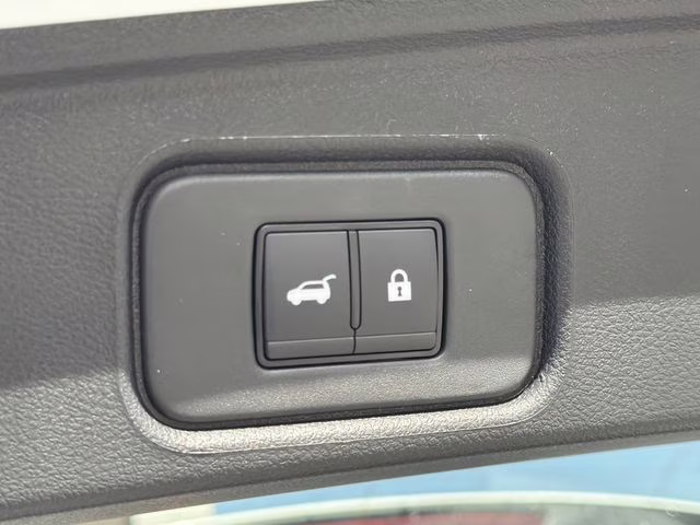 2026 Everest White Pearl Tricoat Nissan Pathfinder SV FWD SUV
