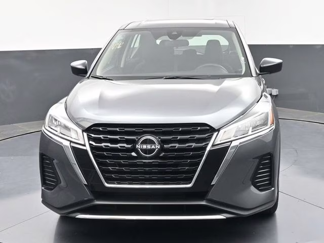 2024 Gun Metallic Nissan Kicks S FWD SUV