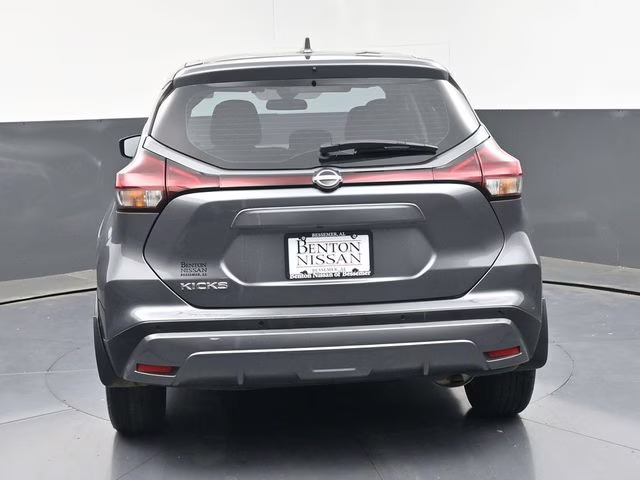 2024 Gun Metallic Nissan Kicks S FWD SUV