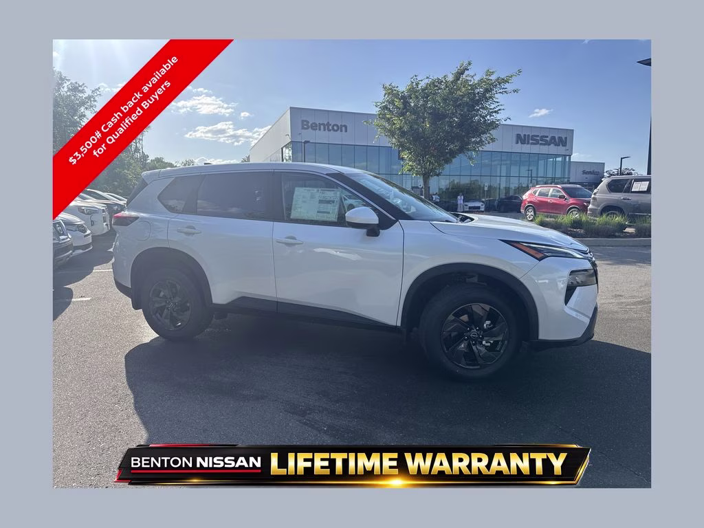 2026 Everest White Pearl Tricoat Nissan Rogue SV FWD SUV