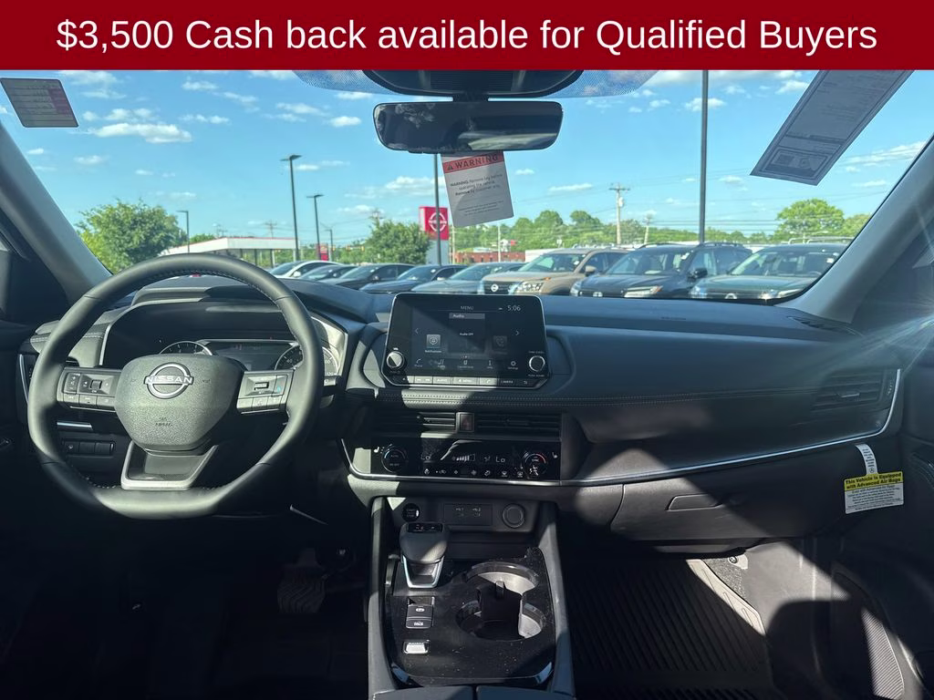 2026 Everest White Pearl Tricoat Nissan Rogue SV FWD SUV